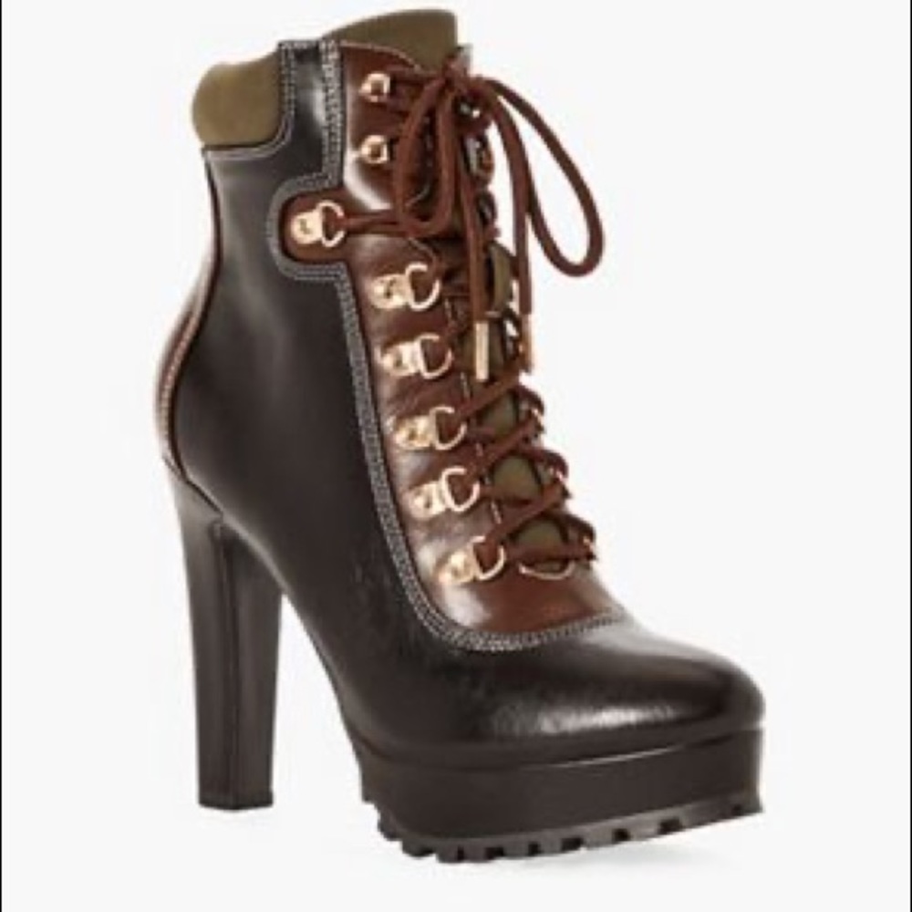 Shoedazzle Aden booties